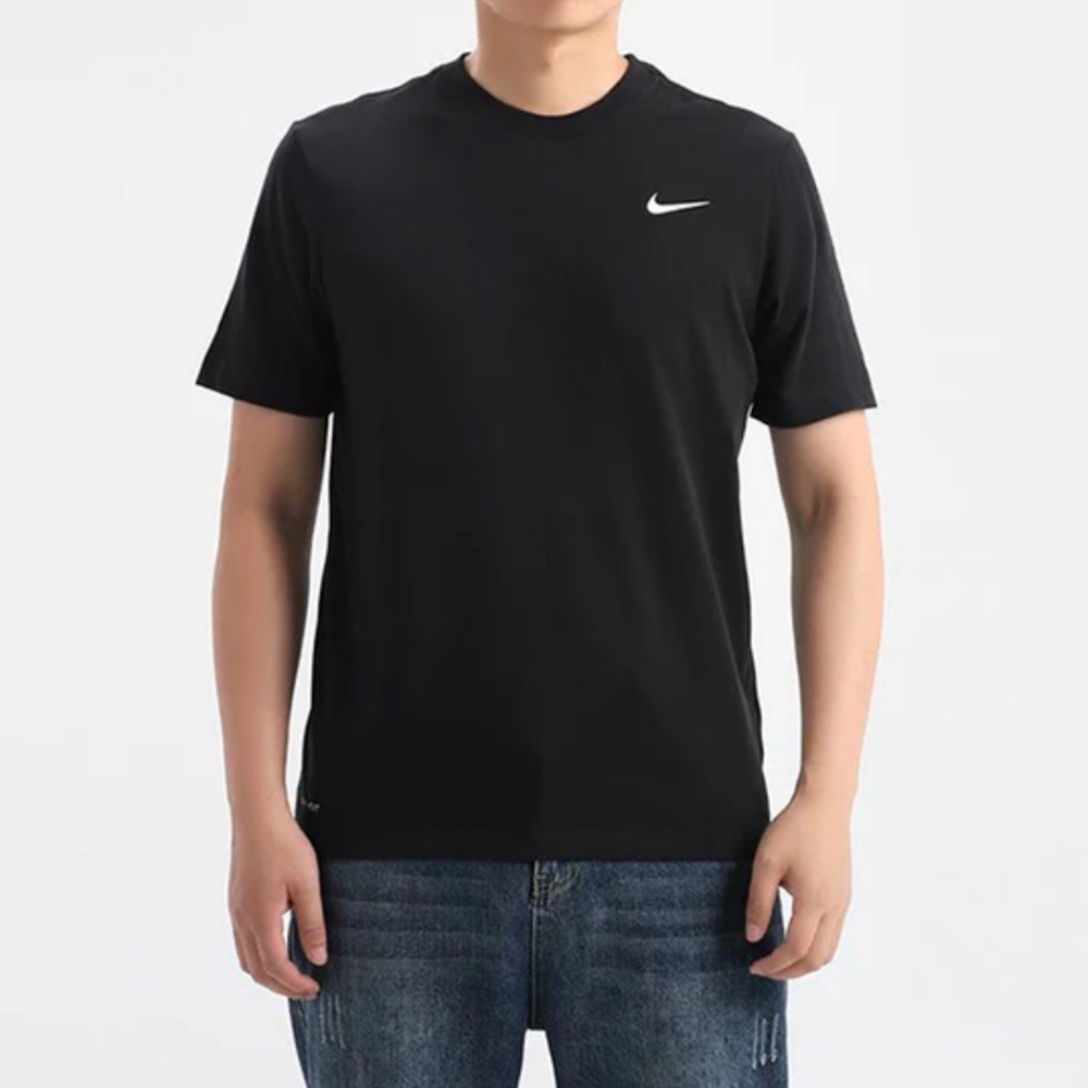 Nike Men's dry fit T-shirt